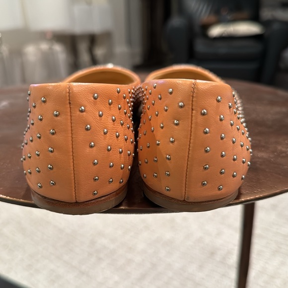 Giuseppe Zanotti peach and silver flat. Beautiful shoe. Size 7 1/2. - Picture 3 of 7